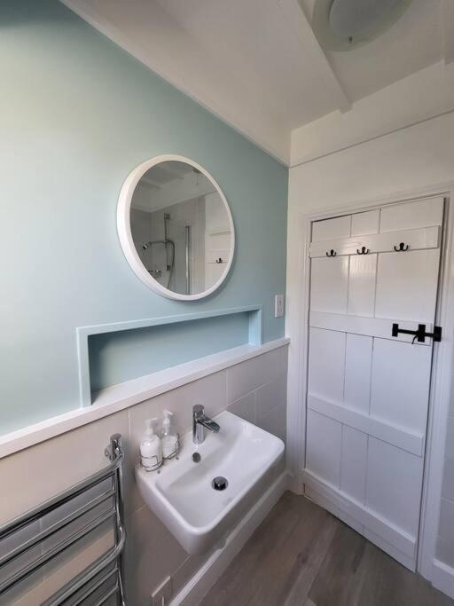 Host & Stay - Clara Cottage Bretforton Extérieur photo