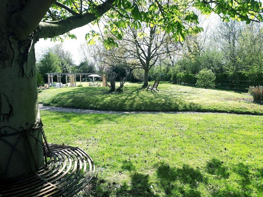 Host & Stay - Clara Cottage Bretforton Extérieur photo